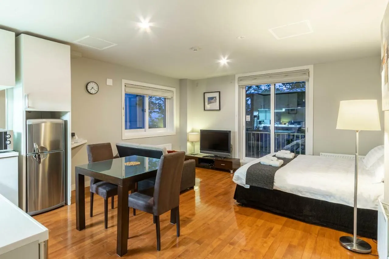 Nakafurano Fresh Powder Accommodation 3*,  יפן